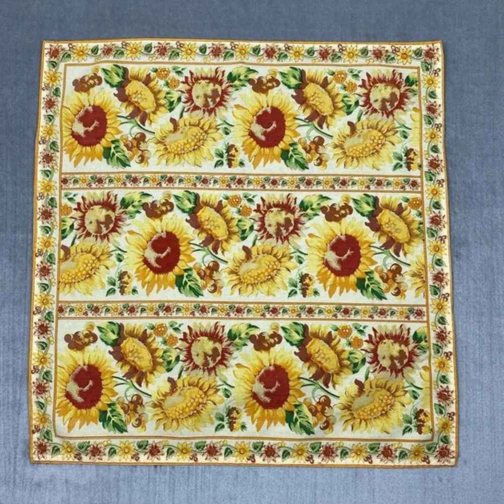 Vtg Handmade Sunflower Cloth Napkin SET‎ of 5 Fall Harvest Autumn 23 x 23